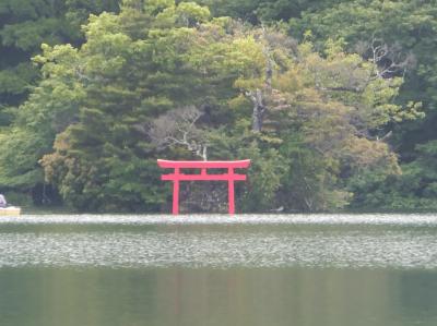 静かな池ですが、何と火山の火口湖なんですね。