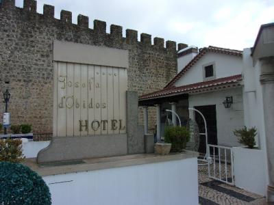 バス停のすぐそば。