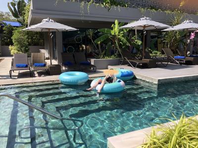 プールも広いし遊具も充実