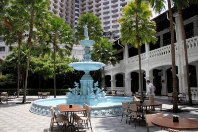 ラッフルズホテルに付随するショッピングアーケードです