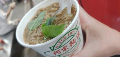 西門のファストフード