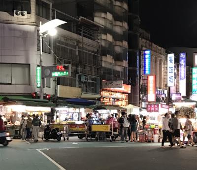 六合夜市まで徒歩10分