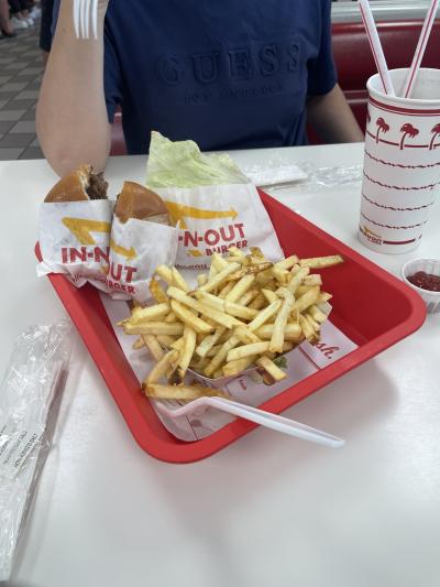 LAXの乗り継ぎで最高のランチ