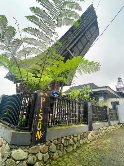 入口のゲート付近