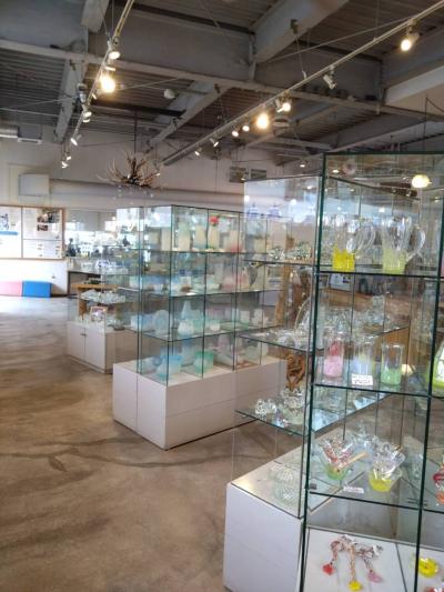 きれいなガラス細工がたくさん