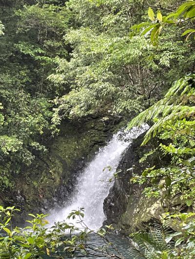 名前の由来どおり “本当に美しい太陽の滝壺” です。