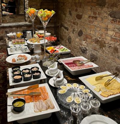 朝食ビュッフェ