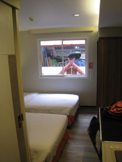 入口を入ったところ