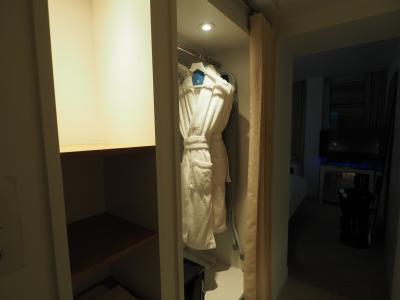 カーテン式のクローゼット