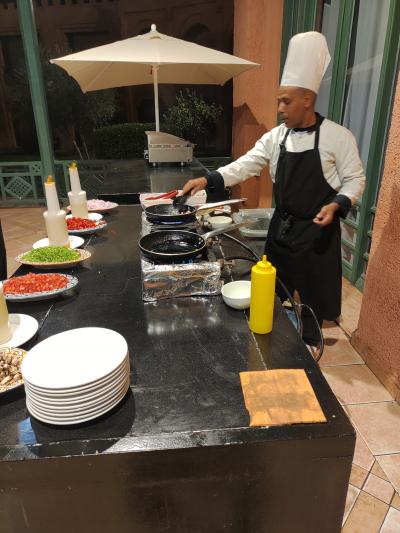 オムライスの調理師