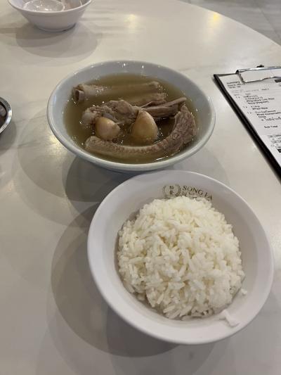 肉骨茶を無性に食べたくなり