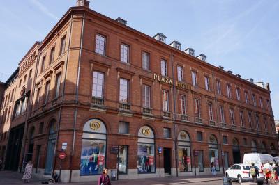 キャピトル広場に面しています