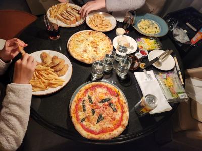 インルームダイニングにて