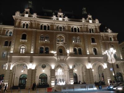 【W Budapest Hotel】ブタペストの銀座道りと言われるアンドラシー通りにあるマリオット系列のホテル