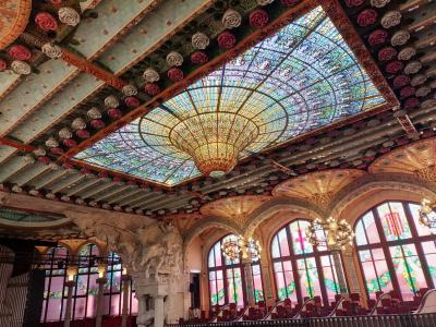 ガウディだけじゃなくモデルニスモ建築もいい！