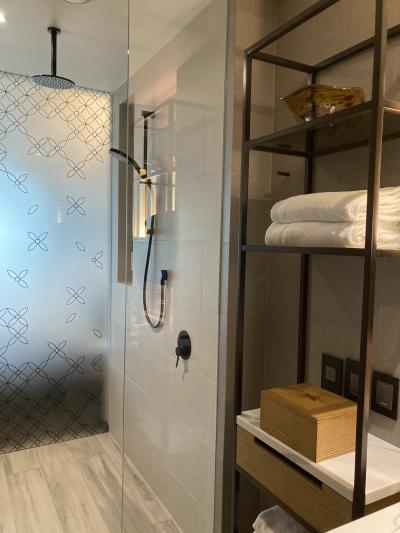 バスタブがないのはちょっと残念でした