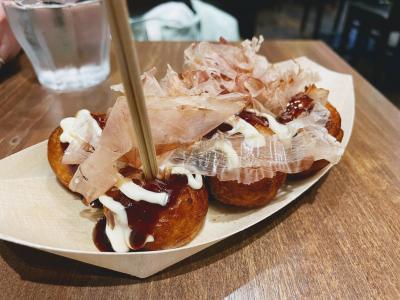 たこ焼きといっしょにワイン