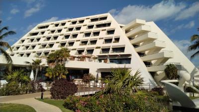 Pyramid at Grand Oasis Cancun オールインクルーシブ