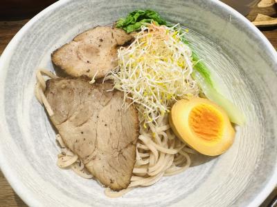 日本でもなかなか食べられないタイプのラーメン