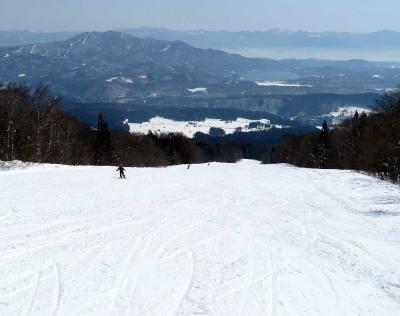 程良い斜度が延々と続き、滑りがいのあるゲレンデでした。