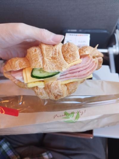 軽食でもとても美味しい機内食！