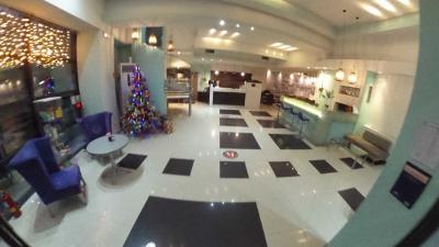 ロビーとフロント