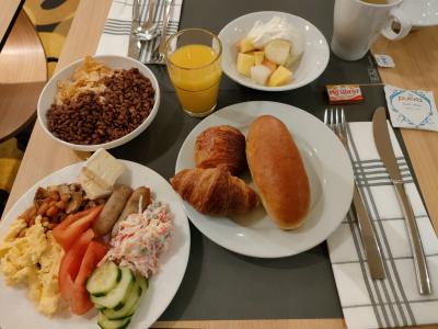 朝食