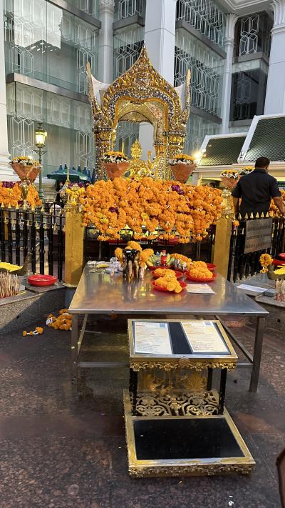 Phra Phrom(Erawan Shrine)