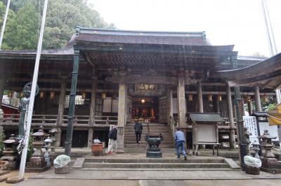 三重塔があり、熊野大社の隣のお寺