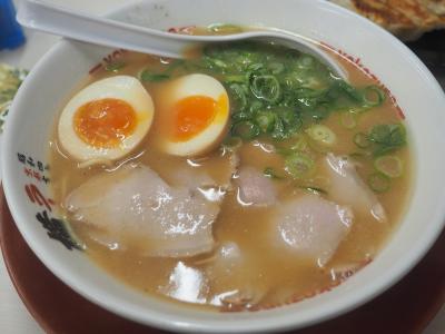 豚骨醤油ラーメン　ラーメン横綱港店