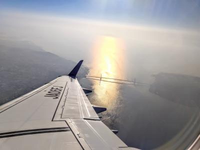 空の上から明石海峡大橋