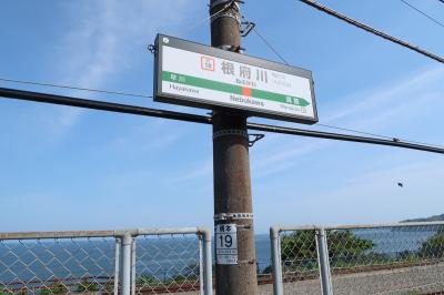 海が見える景色のいい無人駅