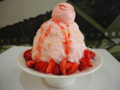 マンゴーかき氷のお店で苺かき氷を食べました