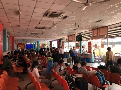 ホーチミンより西側方面行きのバスターミナル