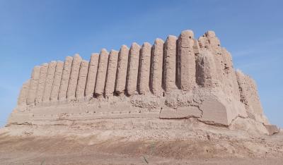 トルクメニスタンの広大なメルヴ遺跡