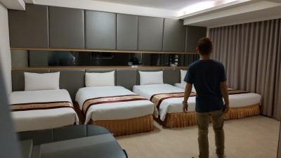 ４人１部屋で泊まれるロケーション抜群のホテル