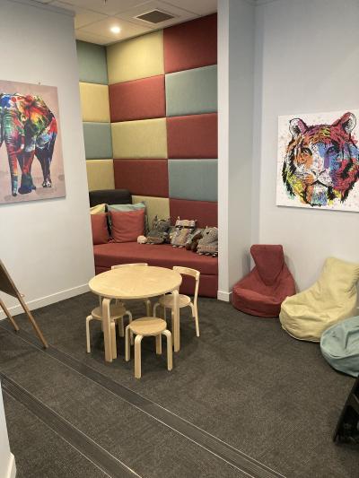 シンガポール航空機ですがラウンジ利用出来ました。