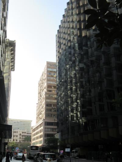 香港の九龍半島側にあるロケーション最高のホテルです。