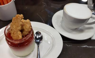 地下のカフェが穴場！