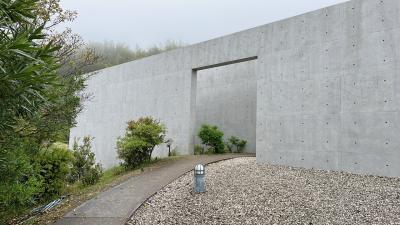 安藤忠雄氏設計の本堂