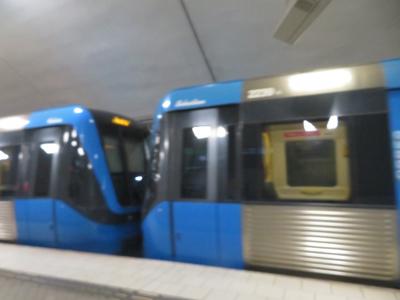 中央駅から市内中心部へは乗る価値ありませんが、ドロットニングホルム宮殿へ行く時には乗る価値あり