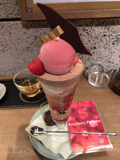 パフェは美味しい