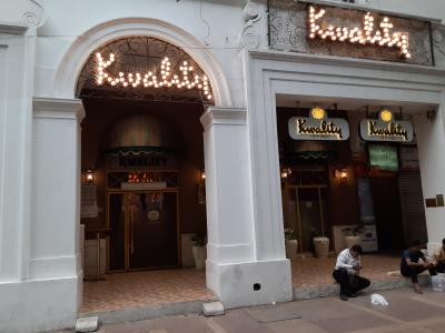 高級カレー店。日本人でも安心して利用できる