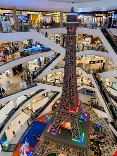 何でも揃うショッピングセンター