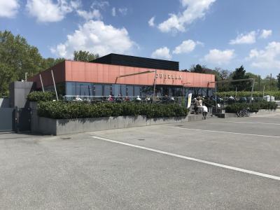 甘さ控えめなスイーツとランチがおすすめ