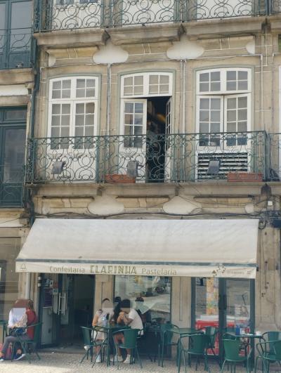 老舗のお菓子屋さん