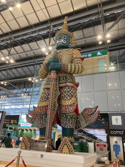 とにかく広い空港
