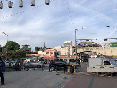 スンデタウンと呼ばれる市場で水原名物料理が食べられます