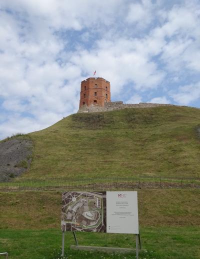 丘の上のゲディミナス塔に登ってみよう！
