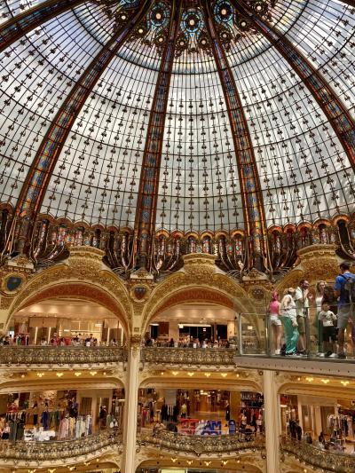 中の見学と屋上からのエッフェル塔